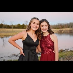 Meet your Posher, Joelly